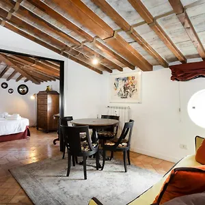 Appartement Frattina, Rome