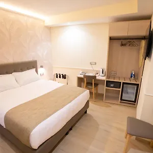 3* Otel Maximus